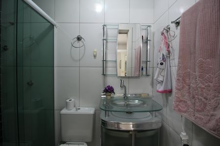 Apartamento à venda com 200m², 2 quartos e sem vagaQuarto 2 - Banheiro