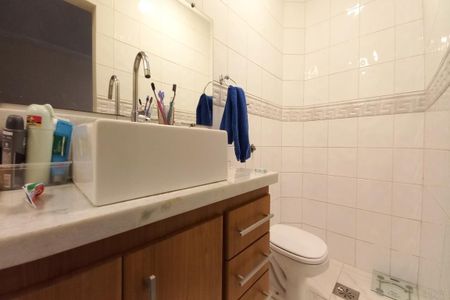 Casa à venda com 400m², 4 quartos e 4 vagasBanheiro da Suíte