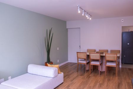 Apartamento à venda com 110m², 4 quartos e 2 vagasSala