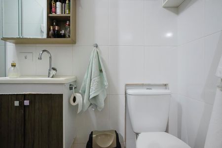 Casa à venda com 124m², 4 quartos e 2 vagasBanheiro da suíte