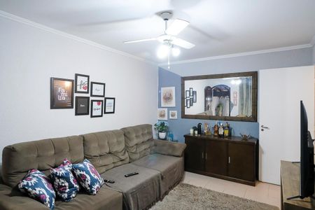 Casa à venda com 124m², 4 quartos e 2 vagasSala 1