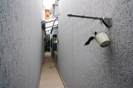 Casa à venda com 124m², 4 quartos e 2 vagasCorredor