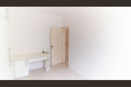 Apartamento à venda com 130m², 2 quartos e 1 vaga Apartamento à venda com 130m², 2 quartos e 1 vagaQuarto