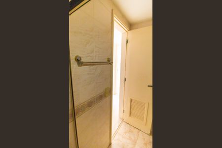 Apartamento à venda com 130m², 2 quartos e 1 vaga Apartamento à venda com 130m², 2 quartos e 1 vagaBanheiro Social