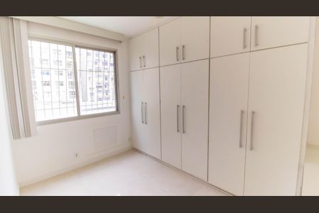 Apartamento à venda com 130m², 2 quartos e 1 vaga Apartamento à venda com 130m², 2 quartos e 1 vagaQuarto