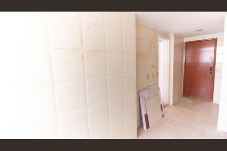 Apartamento à venda com 130m², 2 quartos e 1 vaga Apartamento à venda com 130m², 2 quartos e 1 vagaCozinha