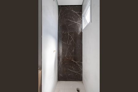 Apartamento à venda com 39m², 2 quartos e sem vaga Apartamento à venda com 39m², 2 quartos e sem vagaBanheiro