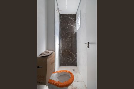 Apartamento à venda com 39m², 2 quartos e sem vaga Apartamento à venda com 39m², 2 quartos e sem vagaBanheiro