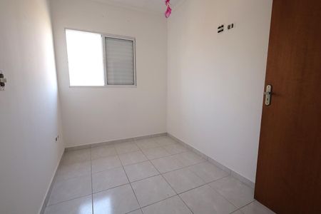 Quarto de apartamento à venda com 2 quartos, 56m² em Jardim das Maravilhas, Santo André