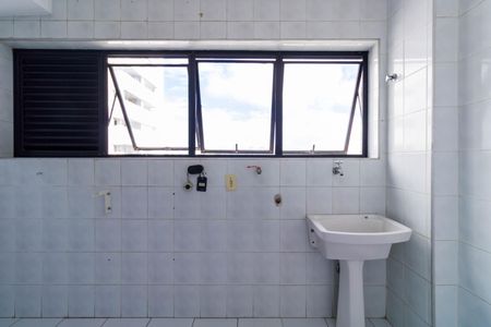 Apartamento para alugar com 196m², 4 quartos e 4 vagasÁrea de Serviço