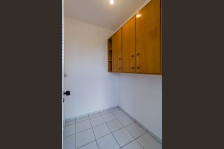 Apartamento para alugar com 196m², 4 quartos e 4 vagasBanheiro de Serviço