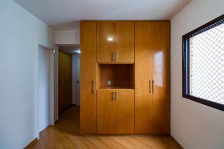 Apartamento para alugar com 196m², 4 quartos e 4 vagasSuíte 2