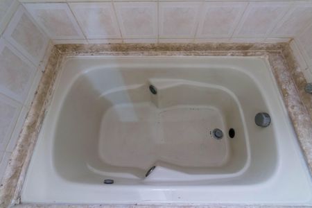 Apartamento para alugar com 196m², 4 quartos e 4 vagasBanheiro da Suíte 2