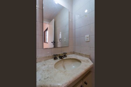 Apartamento para alugar com 196m², 4 quartos e 4 vagasBanheiro da Suíte 1