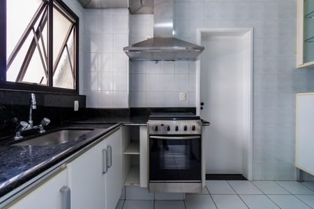 Apartamento para alugar com 196m², 4 quartos e 4 vagasCozinha