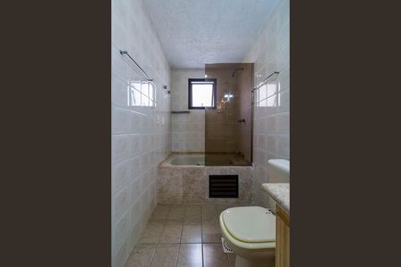 Apartamento para alugar com 196m², 4 quartos e 4 vagasBanheiro da Suíte 2