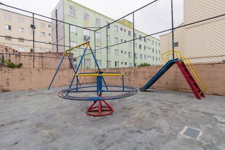 Apartamento para alugar com 49m², 2 quartos e 1 vaga Apartamento para alugar com 49m², 2 quartos e 1 vagaÁrea comum - Playground