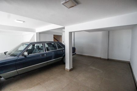 Casa à venda com 650m², 4 quartos e 4 vagasGaragem
