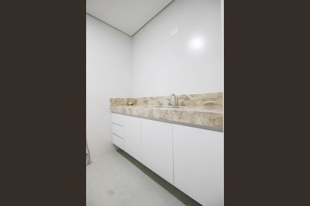 Casa à venda com 650m², 4 quartos e 4 vagasBanheiro do Quarto 3