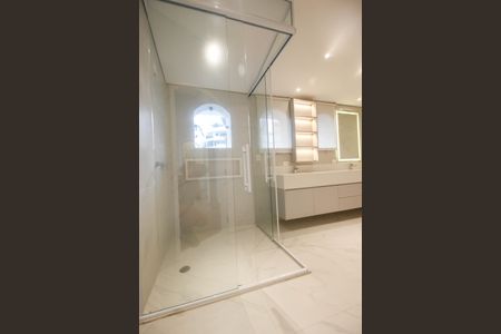 Casa à venda com 650m², 4 quartos e 4 vagasBanheiro do Quarto 