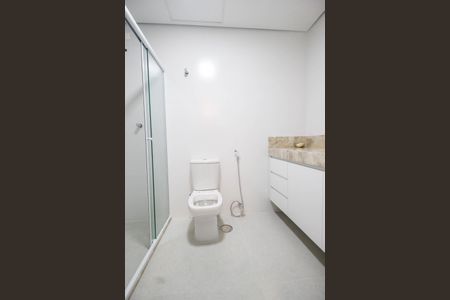 Casa à venda com 650m², 4 quartos e 4 vagasBanheiro do Quarto 3