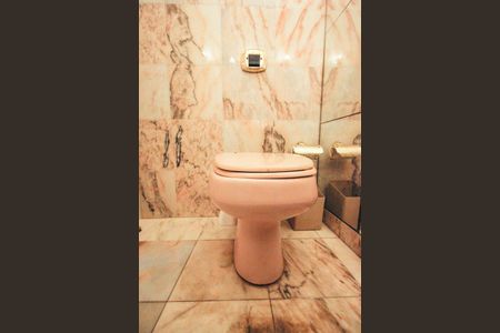 Casa à venda com 650m², 4 quartos e 4 vagasLavabo Sala