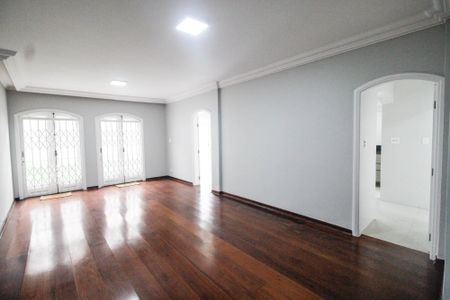 Casa à venda com 650m², 4 quartos e 4 vagasSala de jantar