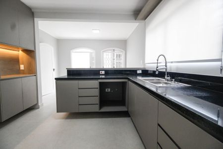 Casa à venda com 650m², 4 quartos e 4 vagasCozinha