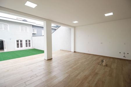 Casa à venda com 650m², 4 quartos e 4 vagasQuintal