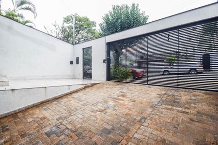 Casa à venda com 650m², 4 quartos e 4 vagasGaragem