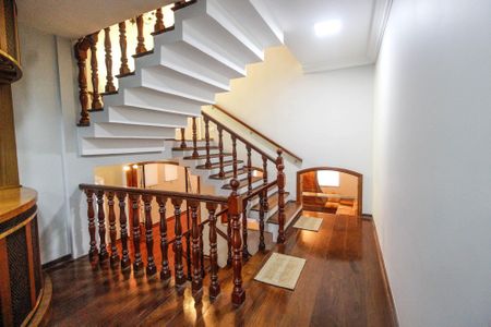 Casa à venda com 650m², 4 quartos e 4 vagasDetalhe