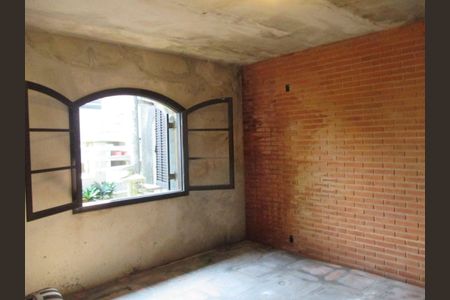 Casa à venda com 240m², 3 quartos e 3 vagas