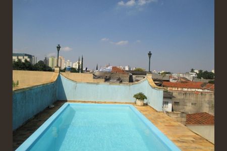 Casa à venda com 240m², 3 quartos e 3 vagas
