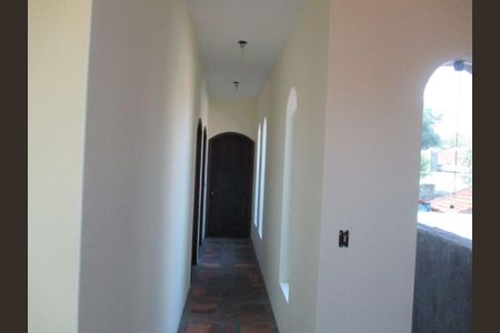 Casa à venda com 240m², 3 quartos e 3 vagas