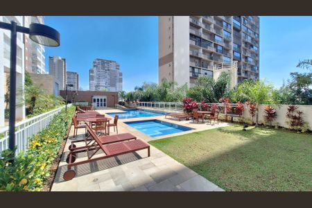 Apartamento para alugar com 120m², 3 quartos e 4 vagas Apartamento para alugar com 120m², 3 quartos e 4 vagasÁrea comum - Piscina