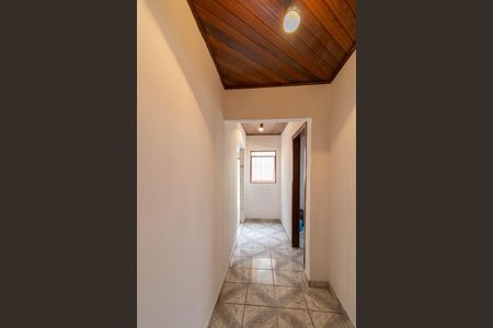 Casa à venda com 272m², 3 quartos e 2 vagasCorredor