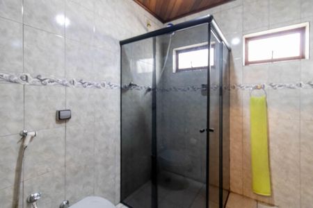 Casa à venda com 272m², 3 quartos e 2 vagasBanheiro