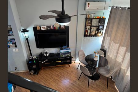 Apartamento à venda com 96m², 2 quartos e sem vagaSala