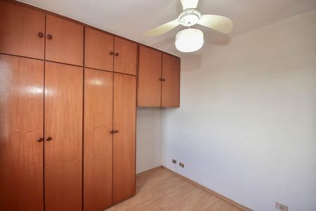 Apartamento à venda com 64m², 3 quartos e 2 vagasQuarto 2