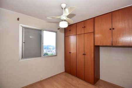 Apartamento à venda com 64m², 3 quartos e 2 vagasQuarto 2