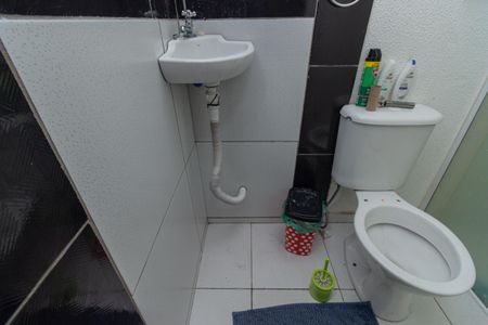 Casa à venda com 208m², 3 quartos e sem vagaBanheiro da Suíte 2