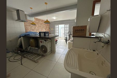 Casa para alugar com 400m², 4 quartos e 2 vagasEdícula 
