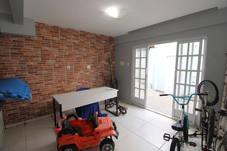 Casa para alugar com 400m², 4 quartos e 2 vagasEdícula 