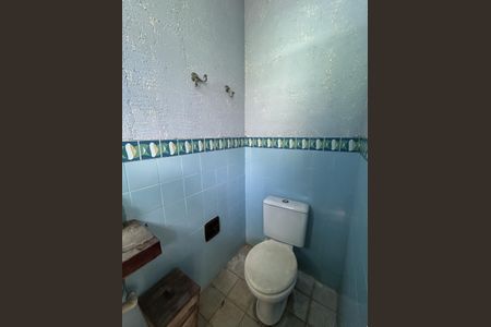 Casa para alugar com 400m², 4 quartos e 2 vagasBanheiro 2