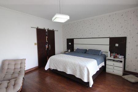 Casa para alugar com 400m², 4 quartos e 2 vagasQuarto 1