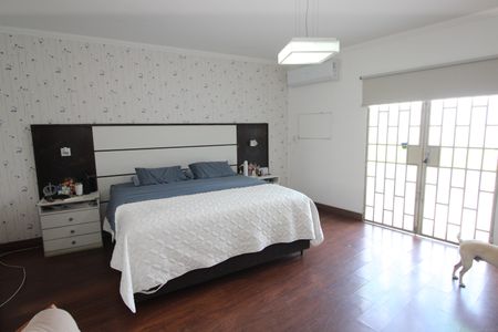 Casa para alugar com 400m², 4 quartos e 2 vagasQuarto 1