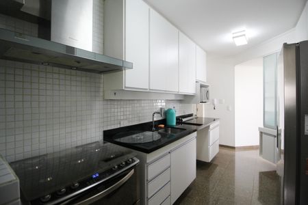 Apartamento para alugar com 150m², 3 quartos e 2 vagasCozinha