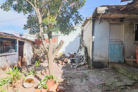 Casa à venda com 100m², 4 quartos e 2 vagasQuintal