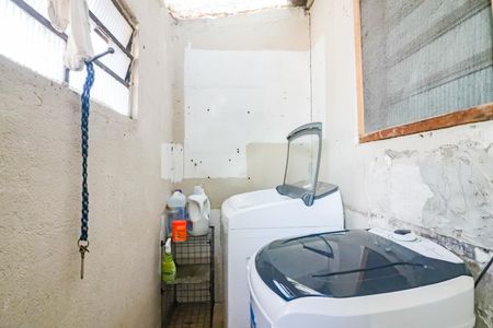 Casa à venda com 100m², 4 quartos e 2 vagasÁrea de Serviço