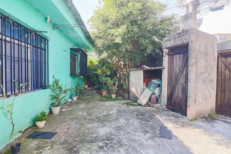 Casa à venda com 100m², 4 quartos e 2 vagasQuintal